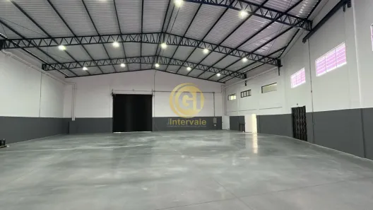 Galpão / Depósito / Armazém com 2 Quartos para alugar, 750m² no Jardim Rio Comprido, Jacareí
