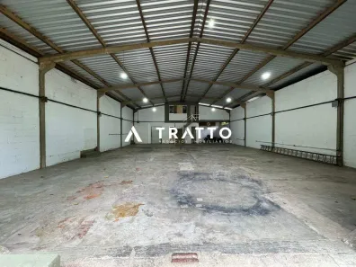Galpão / Depósito / Armazém para alugar, 319m² no Meudon, Teresópolis