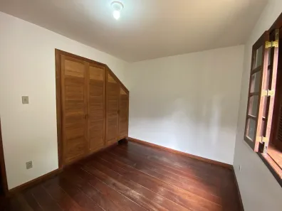Casa com 3 Quartos para alugar, 500m² no Lumiar, Nova Friburgo