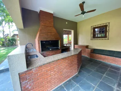 Fazenda / Sítio / Chácara com 4 Quartos para alugar, 5000m² no Floresta Escura, São Pedro