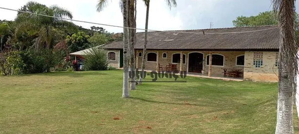 Fazenda / Sítio / Chácara com 3 Quartos para venda ou aluguel, 250m² no Nova Pinhal, Cabreúva