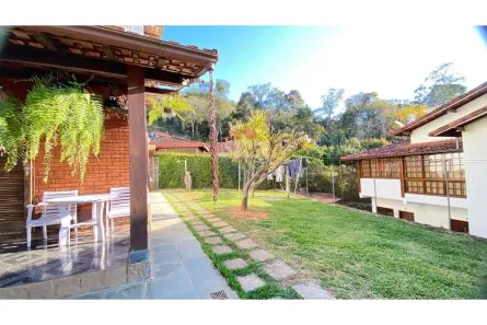 Casa de Condomínio com 3 Quartos à venda, 138m² no Nogueira, Petrópolis