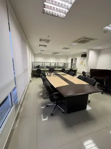 Conjunto Comercial / Sala com 2 Quartos para alugar, 86m² no Sítio Tamboré Alphaville, Barueri
