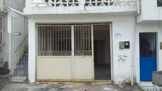 Casa com 3 Quartos para alugar, 55m² no Jardim São Paulo, Recife