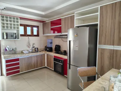 Sobrado com 4 Quartos à venda, 260m² no , Estância