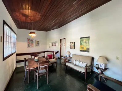 Casa de Condomínio com 3 Quartos à venda, 240m² no Parque do Imbui, Teresópolis