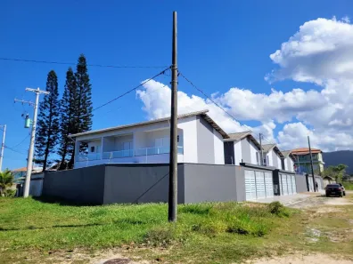 Casa de Condomínio com 2 Quartos à venda, 80m² no Chácara Glória, Itanhaém