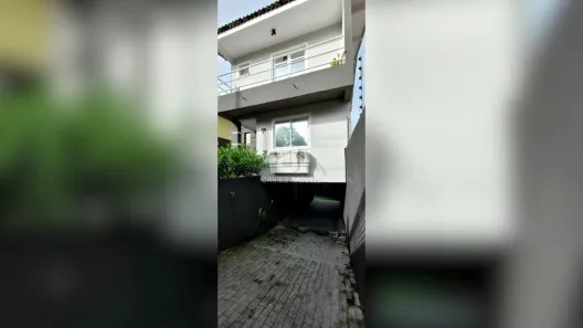 Casa de Condomínio com 3 Quartos à venda, 141m² no Santa Cândida, Curitiba