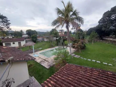 Fazenda / Sítio / Chácara com 4 Quartos à venda, 500m² no Varjão, Piraí