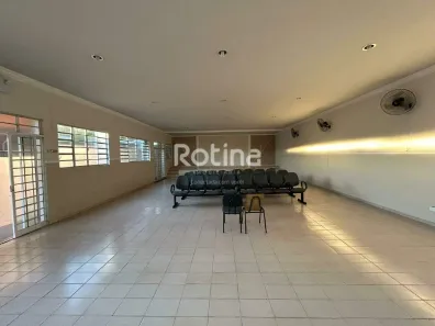 Galpão / Depósito / Armazém à venda, 181m² no Planalto, Uberlândia