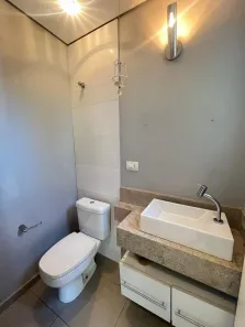 Casa de Condomínio com 4 Quartos para venda ou aluguel, 150m² no Jardim Villaça, São Roque