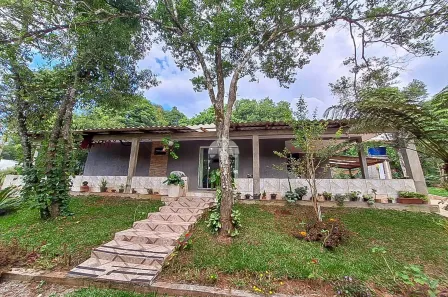 Fazenda / Sítio / Chácara com 3 Quartos à venda, 120m² no Roseira, Campina Grande do Sul