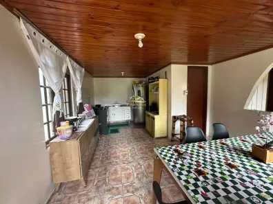 Casa com 2 Quartos à venda, 60m² no Bom Jesus, Campo Largo