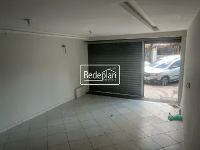 Loja / Salão / Ponto Comercial para alugar, 131m² no Aterrado, Volta Redonda