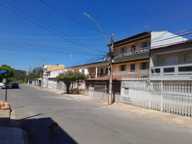 Sobrado com 4 Quartos à venda, 220m² no Núcleo Bandeirante, Brasília