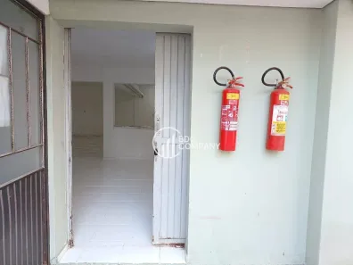 Conjunto Comercial / Sala para alugar, 60m² no Centro, Irati