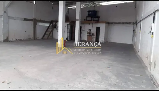 Galpão / Depósito / Armazém para venda ou aluguel, 500m² no Cidade de Deus, Rio de Janeiro