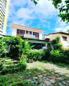 Casa com 3 Quartos à venda, 220m² no Barro Vermelho, Natal