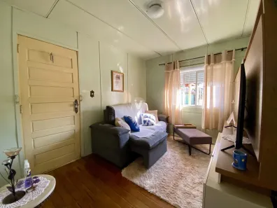 Casa com 2 Quartos à venda, 53m² no Juscelino Kubitschek, Santa Maria