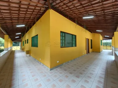 Casa com 3 Quartos para alugar, 256m² no , Paudalho