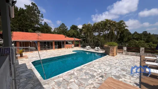 Fazenda / Sítio / Chácara com 5 Quartos à venda, 2200m² no , Mairinque