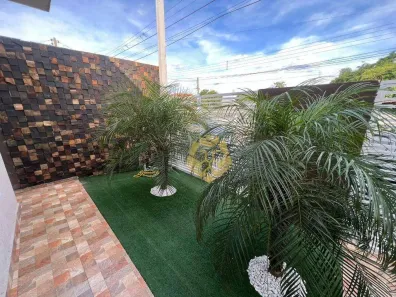 Casa com 3 Quartos à venda, 200m² no Pinheirinho, Curitiba