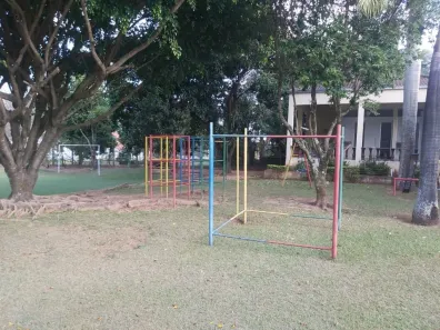 Fazenda / Sítio / Chácara com 3 Quartos para alugar, 150m² no Residencial Vale Verde, Marília