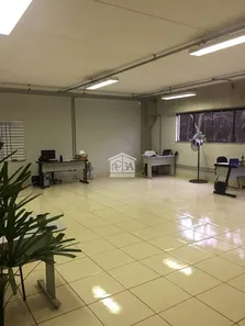 Galpão / Depósito / Armazém à venda, 2700m² no Distrito Industrial, Araçariguama