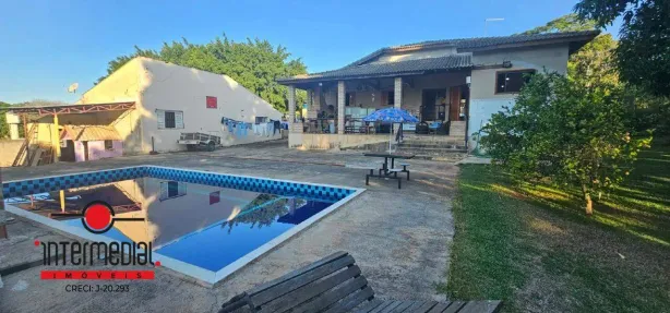 Fazenda / Sítio / Chácara com 4 Quartos à venda, 375m² no Jardim Valparaíso, Boituva
