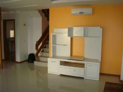 Sobrado com 3 Quartos à venda, 173m² no Vila Martinho, Franco da Rocha