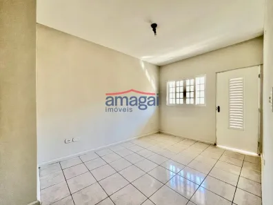 Sobrado com 2 Quartos para alugar, 74m² no Jardim Flórida, Jacareí