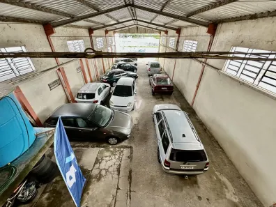 Galpão / Depósito / Armazém com 2 Quartos para venda ou aluguel, 202m² no Juscelino Kubitschek, Santa Maria