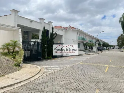 Sobrado com 3 Quartos à venda, 126m² no Jardim Flor da Montanha, Guarulhos