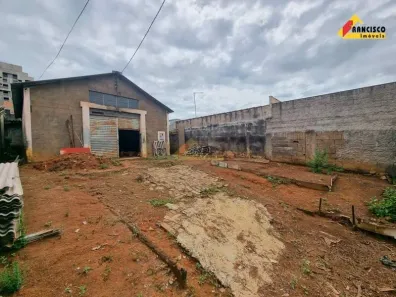 Galpão / Depósito / Armazém à venda, 88m² no Manoel Valinhas, Divinópolis