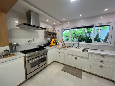 Casa com 4 Quartos à venda, 600m² no Busca Vida (Abrantes), Camaçari