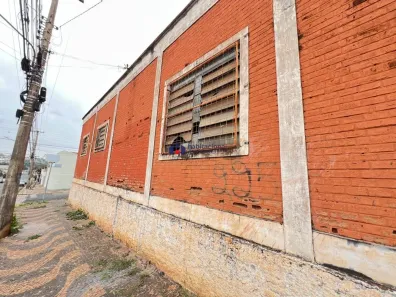 Loja / Salão / Ponto Comercial à venda, 194m² no Vila Queiroz, Araras
