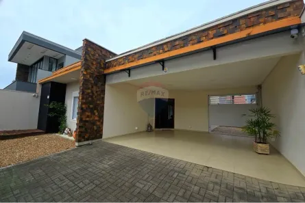 Casa com 3 Quartos à venda, 209m² no Gravatá, Navegantes