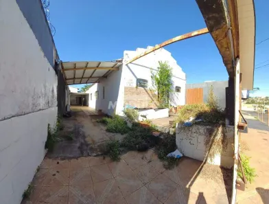 Galpão / Depósito / Armazém à venda, 190m² no Daniel Fonseca, Uberlândia