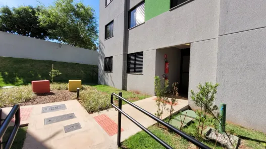 Apartamento com 3 Quartos para alugar, 60m² no Centro, Cambé