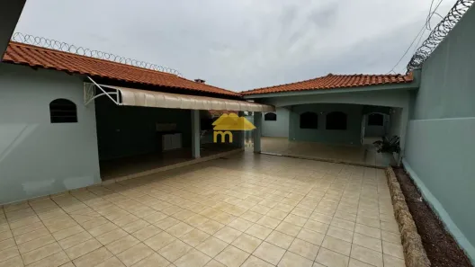Casa com 3 Quartos para alugar, 244m² no Cidade Universitária, Presidente Prudente