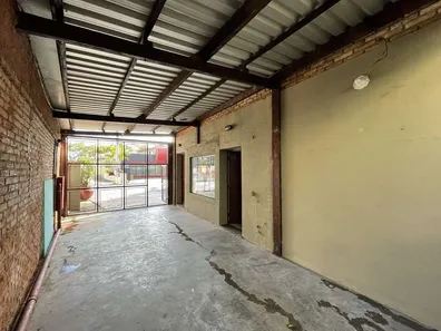 Loja / Salão / Ponto Comercial à venda, 320m² no Granja Viana, Cotia
