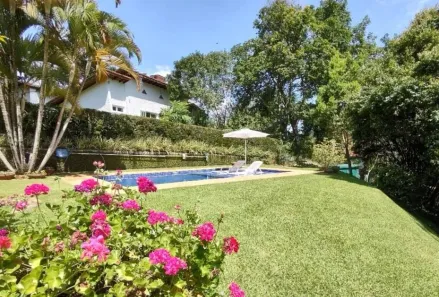 Casa de Condomínio com 2 Quartos à venda, 1380m² no Nogueira, Petrópolis