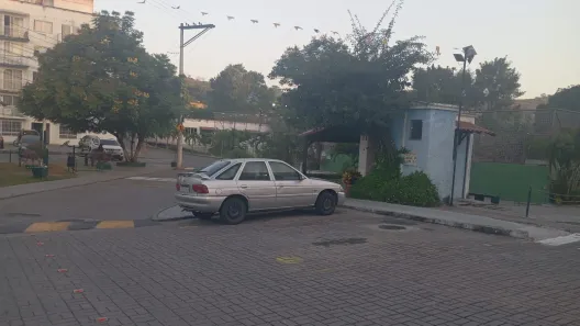 Apartamento com 3 Quartos para venda ou aluguel, 55m² no Rocha, São Gonçalo