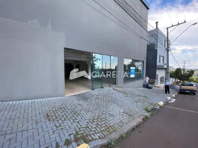 Conjunto Comercial / Sala para alugar, 500m² no Jardim Concórdia, Toledo