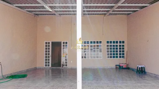 Casa com 3 Quartos à venda, 140m² no Setor Central, Brasília
