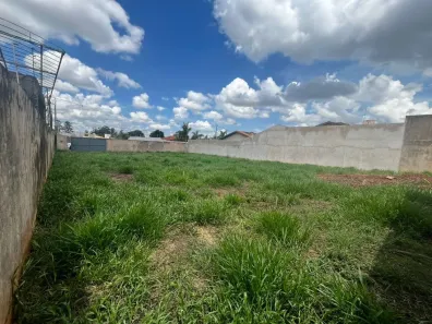Terreno / Lote / Condomínio à venda, 780m² no Centro, Rolândia