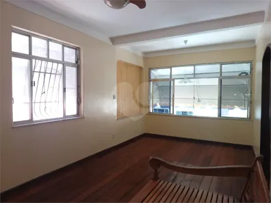 Sobrado com 3 Quartos para venda ou aluguel, 210m² no Santa Rosa, Niterói