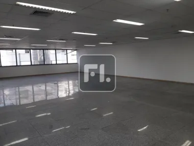 Conjunto Comercial / Sala para alugar, 110m² no Vila Olímpia, São Paulo