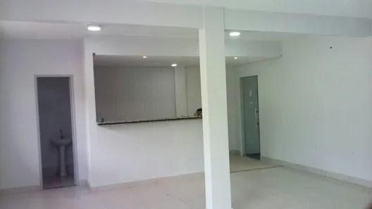 Galpão / Depósito / Armazém com 4 Quartos para alugar, 750m² no , Parauapebas
