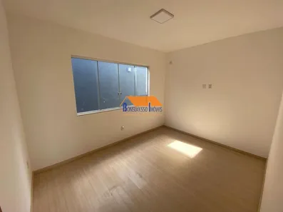 Casa de Condomínio com 3 Quartos à venda, 190m² no Rosa dos Ventos, Vespasiano